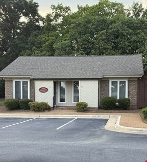 5734 Windsor Drive, Unit 4B