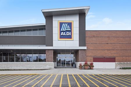 Photo of commercial space at 3000 Old Willow Road in Glenview