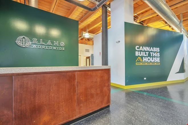 Retail / Office Flex Space On Broadway