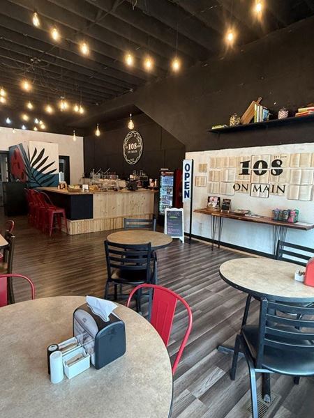 Photo of commercial space at 108 E Main St in Horse Cave