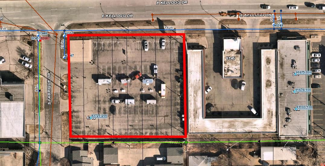 6315 E. Kellogg (Kellogg & Fabrique SE/c)