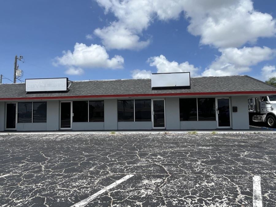 4632 Del Prado Blvd S