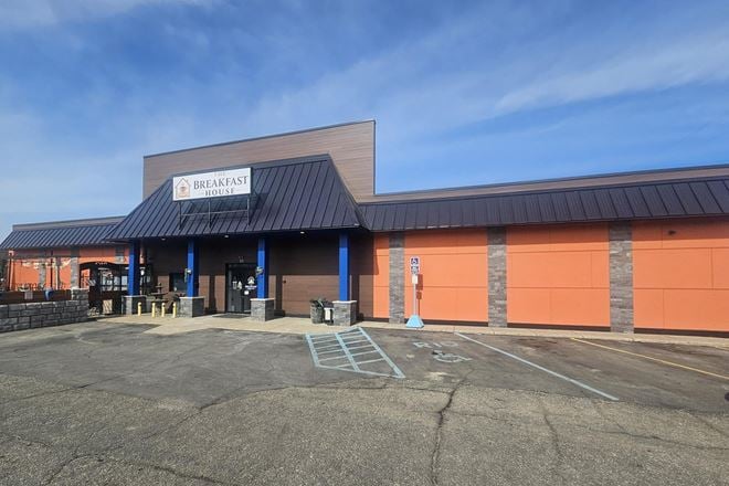 Retail space for Rent at 69 28th St SW in Wyoming