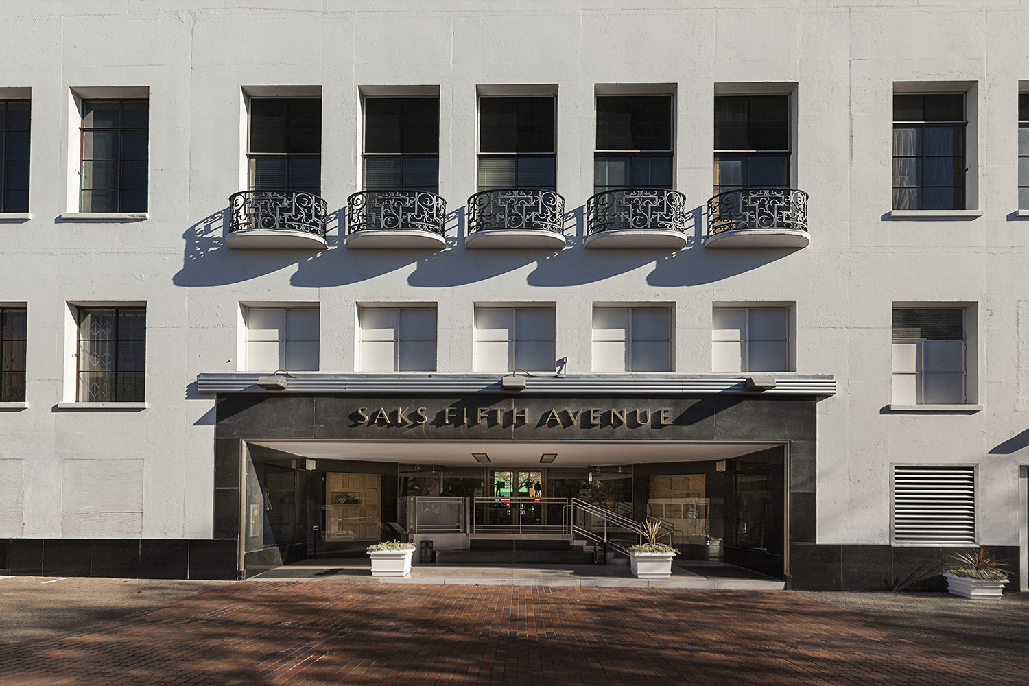 Saks Fifth Avenue Wilshire Blvd Beverly Hills, CA