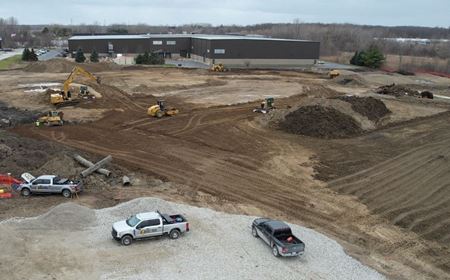 Photo of commercial space at Grand River Avenue in Lyon Township