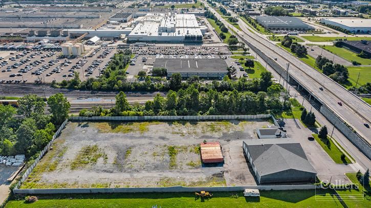 For Lease - 13,525 SF - Industrial