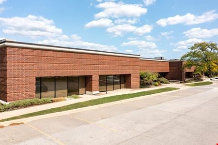 Office space for Rent at 3350 W. Salt Creek Lane in Arlington Heights