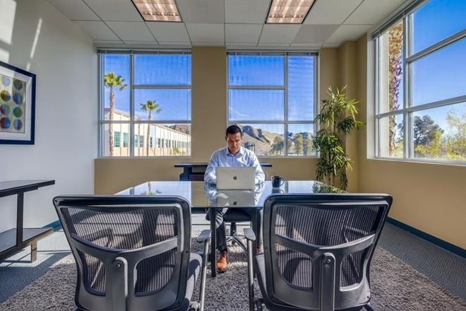 Barrister Executive Suites - Summit at Valencia