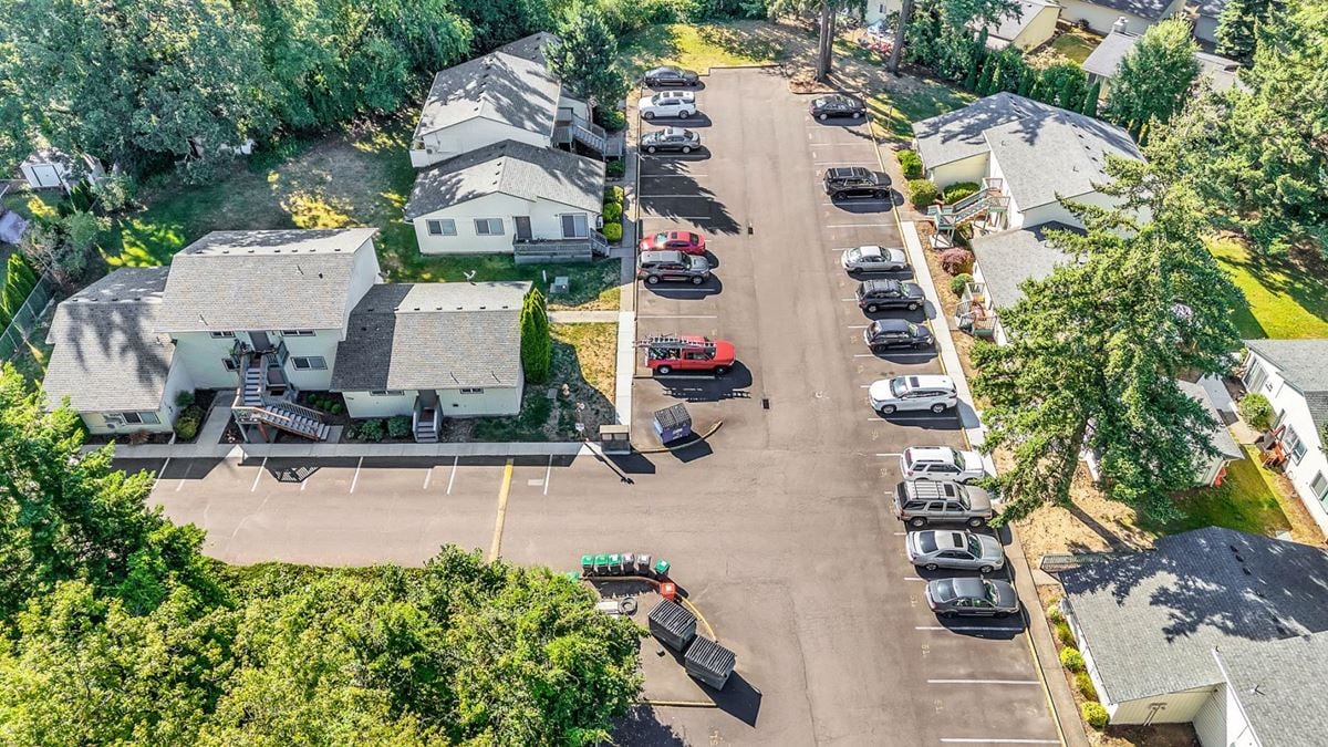 Quail Court Apartments