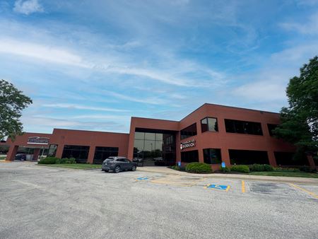 Photo of commercial space at 17041 Lakeside Hills Plaza in Omaha