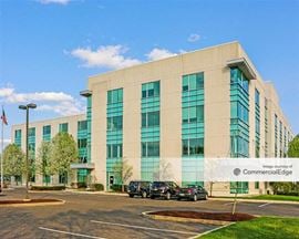 2 Executive Campus