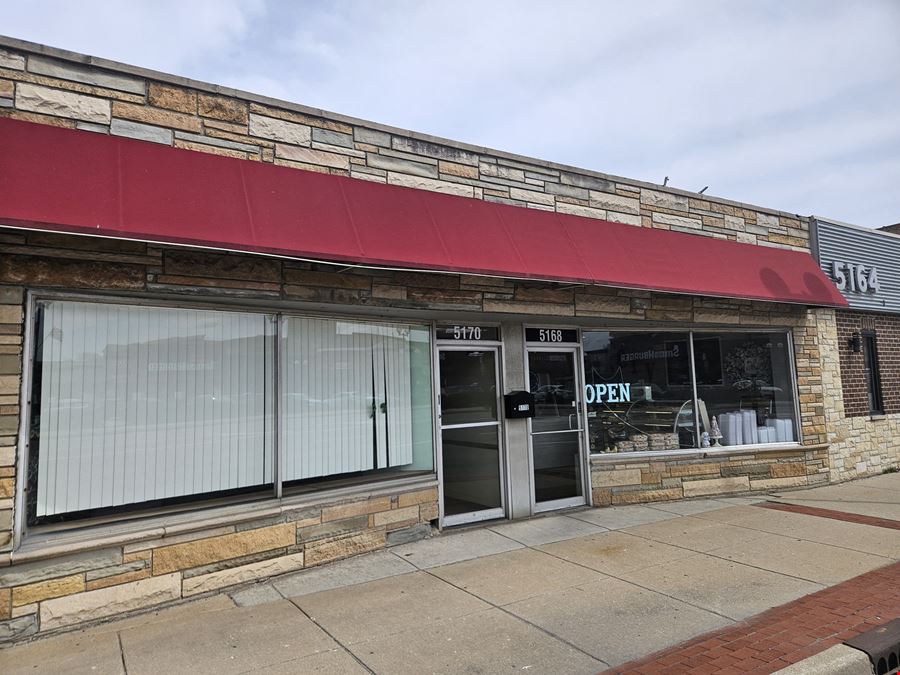 Downtown Oak Lawn 3-Unit Retail