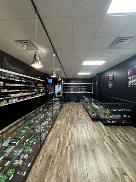 Retail space for Rent at 15520 Daniel Drive in Gulfport