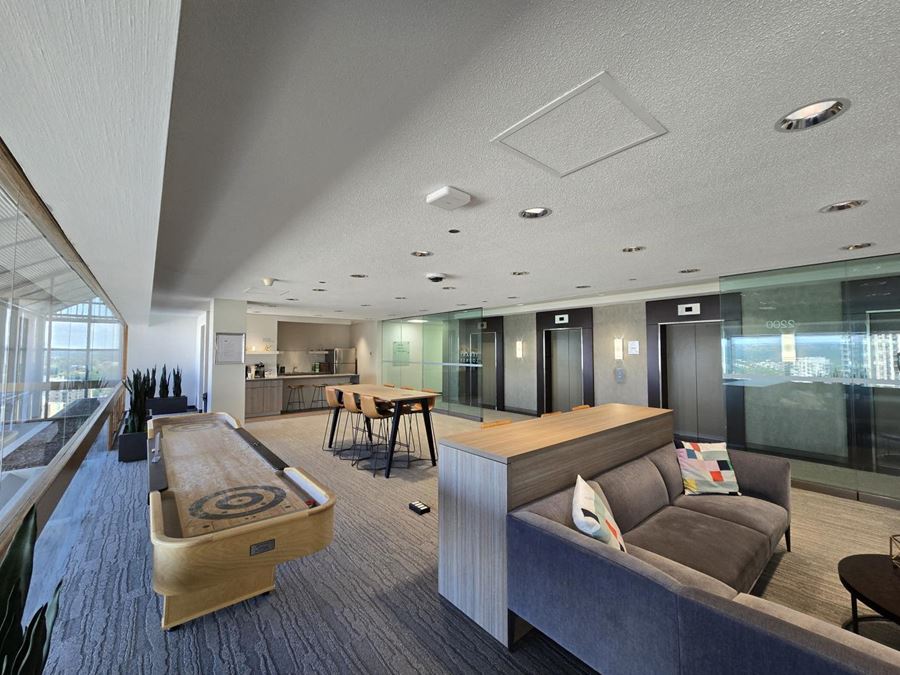 7366AvenueSWCalgary,AB
