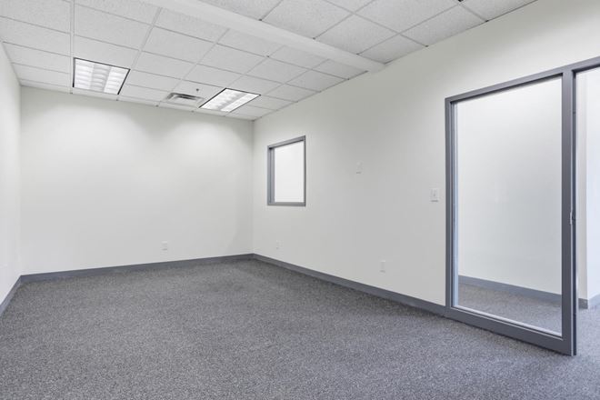 3,700sf Professional Office Suite for Lease in Rowley, MA