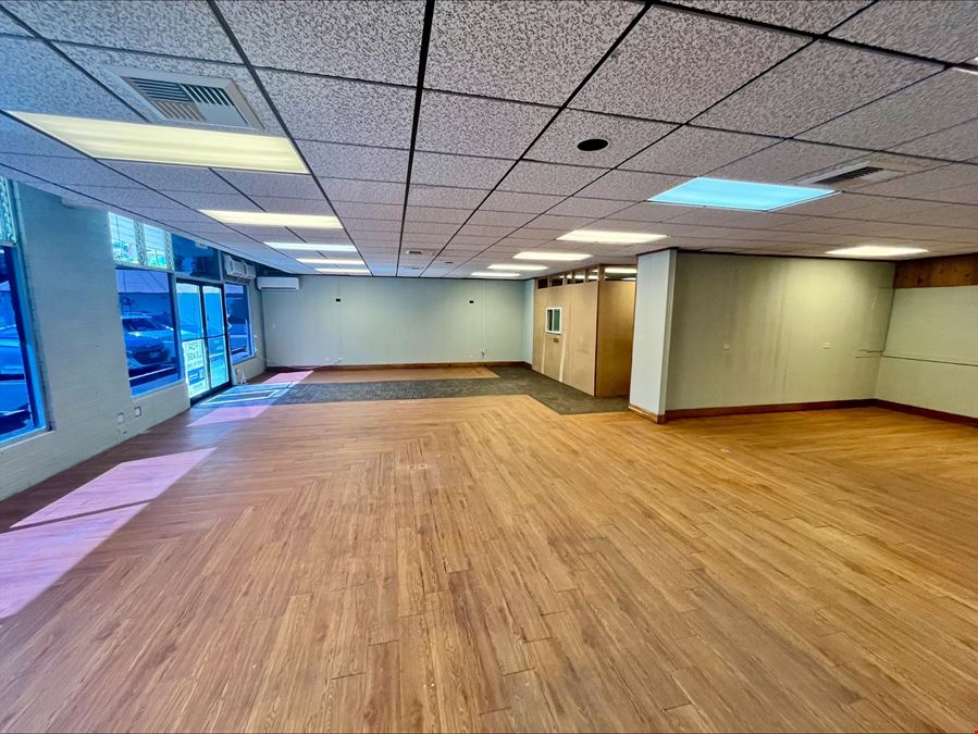 986 Lower Main St