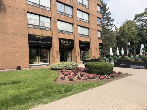 Garden Park Commercial