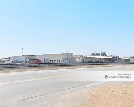 Industrial space for Rent at 6001 Snow Road in Bakersfield