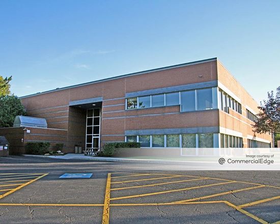 225 Greenfield Pkwy
