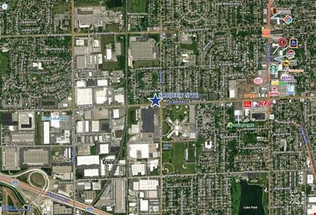 Photo of commercial space at 570 E Oakton St in Des Plaines