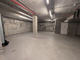 3,600 SF | 500 W 22nd Street | Bi-Level Retail Space with 100 FT of Frontage for Lease