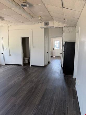 62 Barnes St – Office, Quonset Hut + Fenced Yard