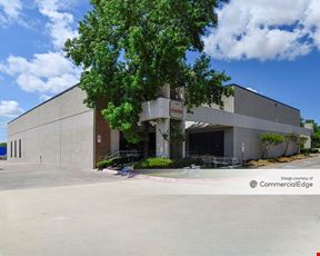 3130-3136 Skyway Circle South