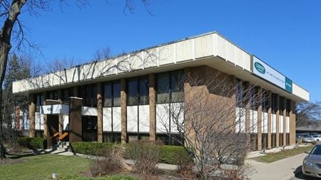 Photo of commercial space at 4200 Euclid Ave in Rolling Meadows