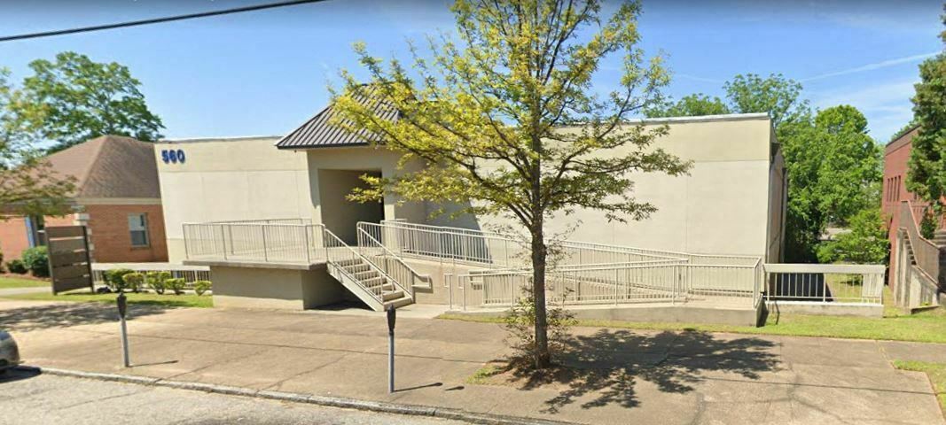 580 S. McDonough St. Office with 24 Covered Parking Spaces