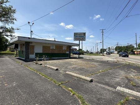 Photo of commercial space at 1376 Ashland Rd. in Mansfield