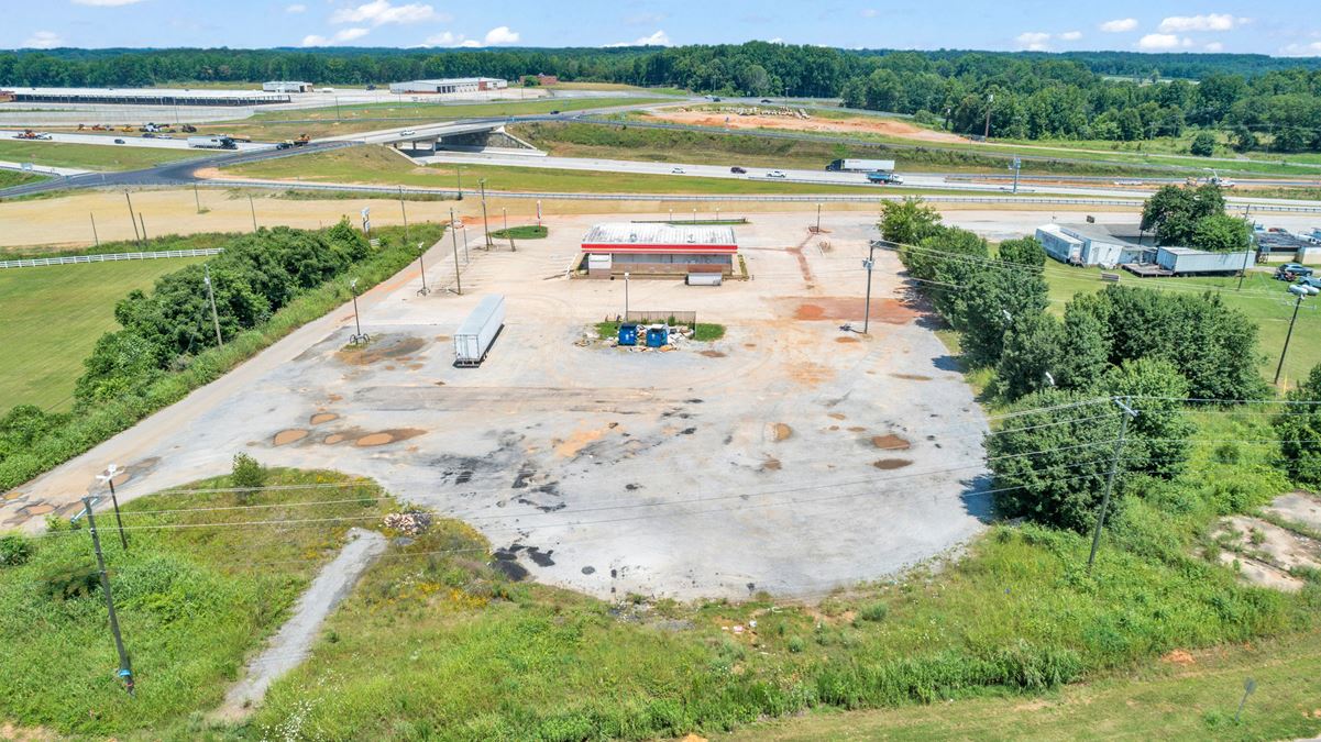 Former C-Store | 4.24 AC | 350' I-85 Frontage