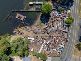 Lakeport: Lake Front Property