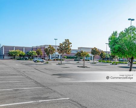 Retail space for Rent at 2360 Daniels Street in Manteca
