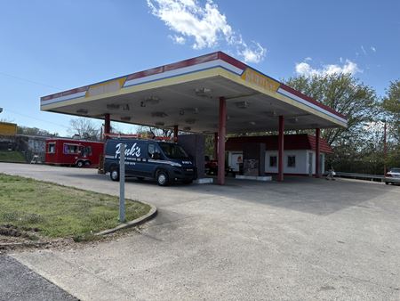 Retail space for Sale at 3720 Dickerson Pike in Nashville
