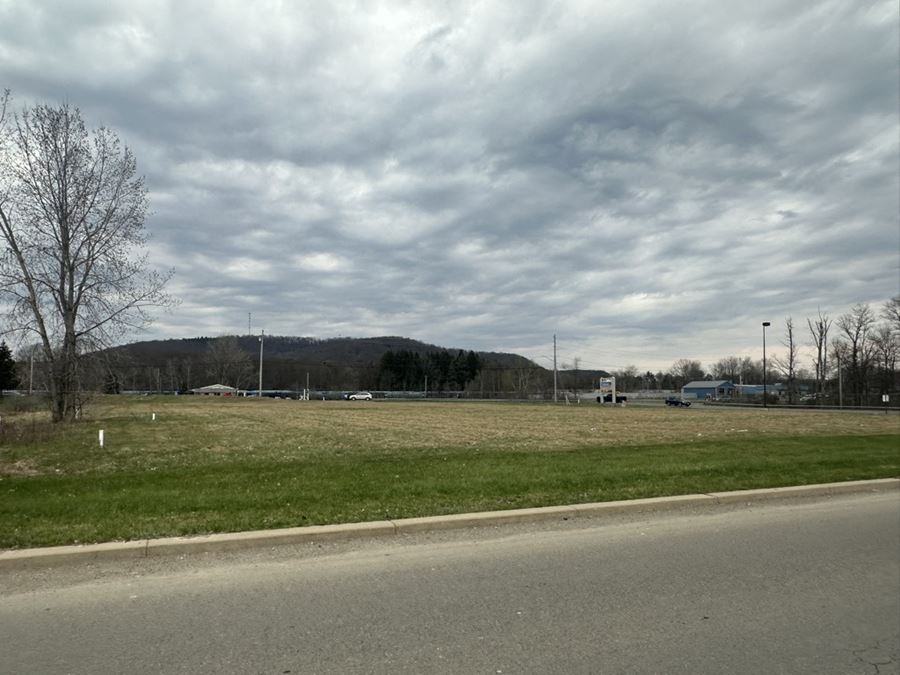 133 Independence Dr. 2.61 +/- Acres Buildable Vacant Land