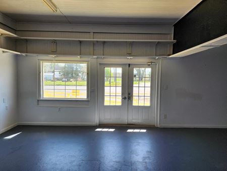 Photo of commercial space at 31006 Lankford Hwy in Keller
