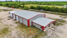 6,060 Drive Through Office/Shop on 6.33 Acres