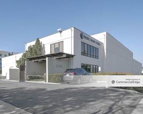 2200 Alton Ave.