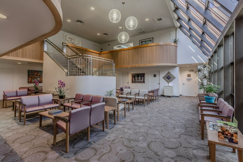 5421 La Sierra Dr