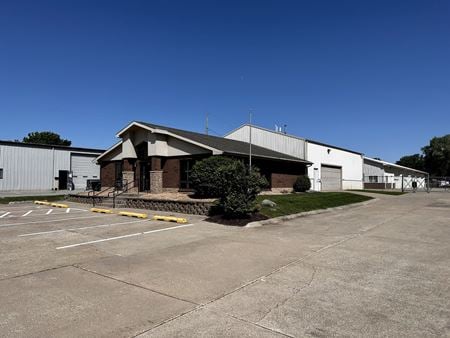 Photo of commercial space at 1825 Industrial Cir in West Des Moines
