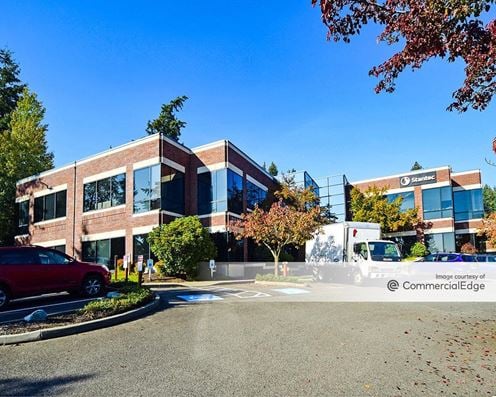 520 Corporate Center - Building B