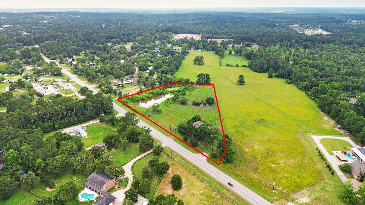 ±6 Acres of Development-Ready Land | City Utilities On-Site | Willis, TX