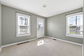 900 E Main St