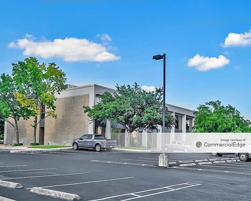 Centerview Crossing Office Park - Centerview & Royal Buildings