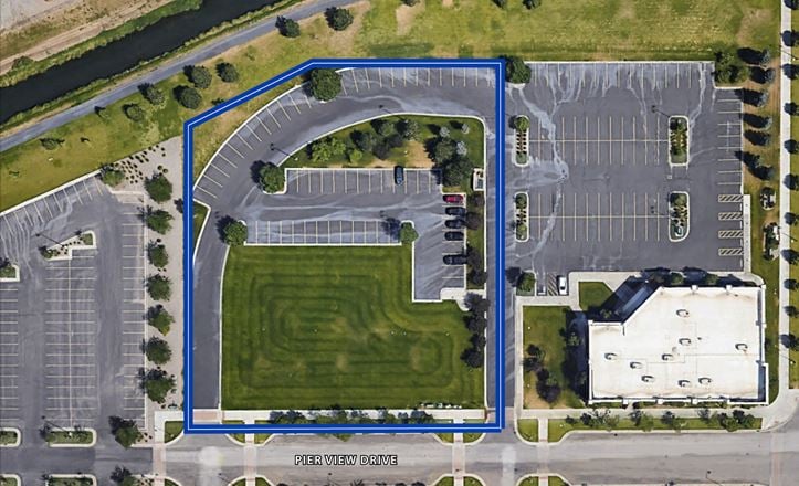 Prime Commercial Pad in Snake River Landing - Office/Hotel Ready