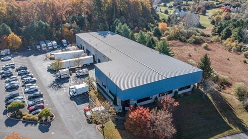 10 Turnberry Lane