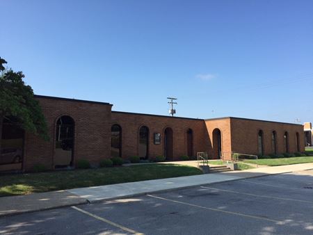 Photo of commercial space at 100 30th St NE in Canton