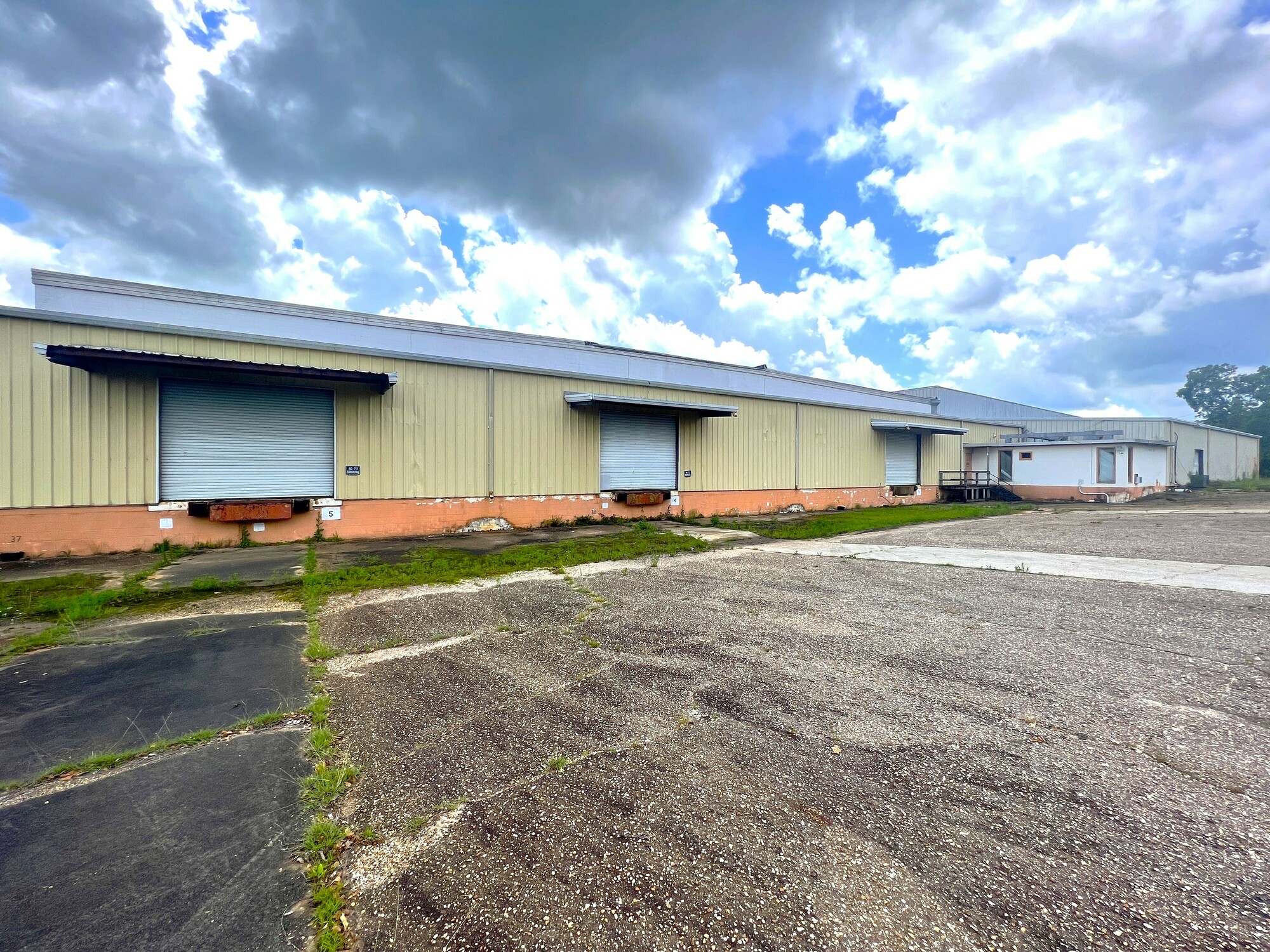 401 Bingham Ave, Ozark, AL 36360