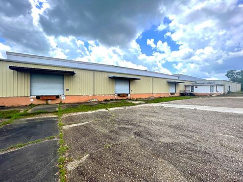 Industrial | 113,600 SF