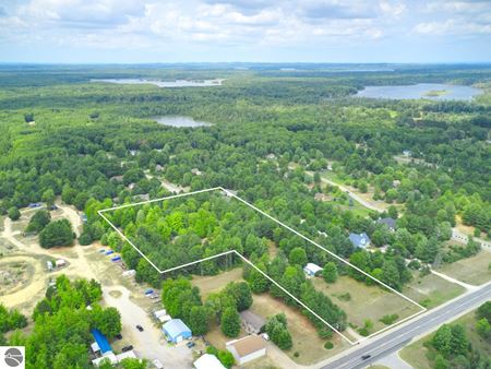 Commercial space for Sale at 11496 US Highway 31 in Interlochen